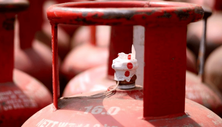How to Get Subsidy of Rs 200 on Gas Check Now